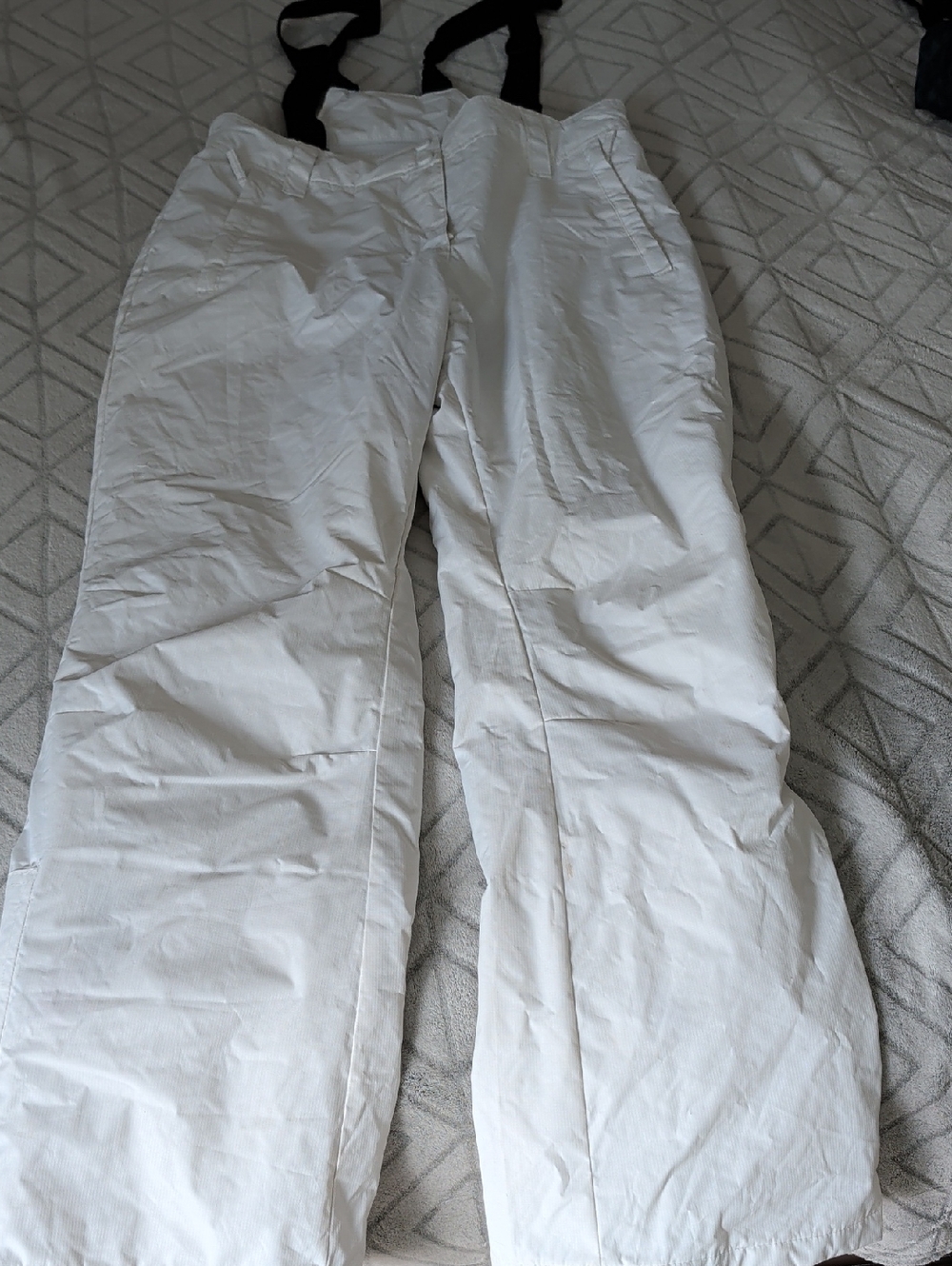 Wide Leg Snow/Ski Pants in White with Black Suspenders